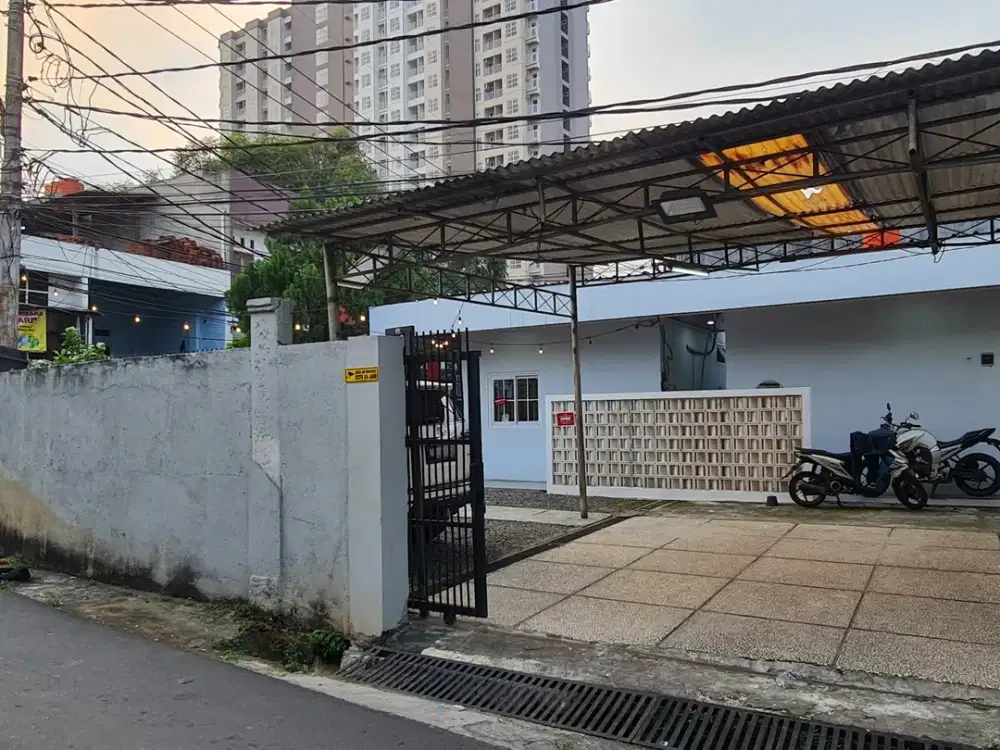 Rumah Usaha Cafe Strategis di Kawasan Bintaro - Hook, Luas 361 m², Siap Naik 2 Lantai