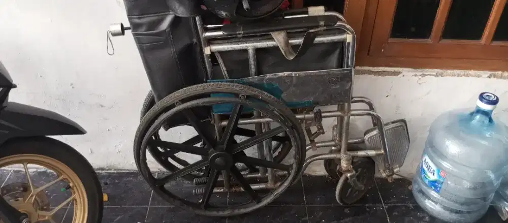 Kursi roda  kursi roda
