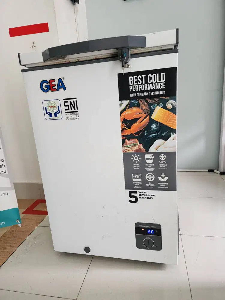 FREEZER FROZEN FOOD KAPASITAS 100 L MERK GEA