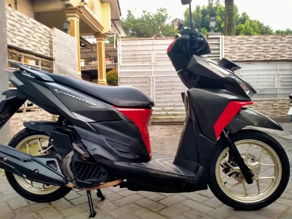 Honda Vario 150 lengkap motor sehat keterangan detail dibawah