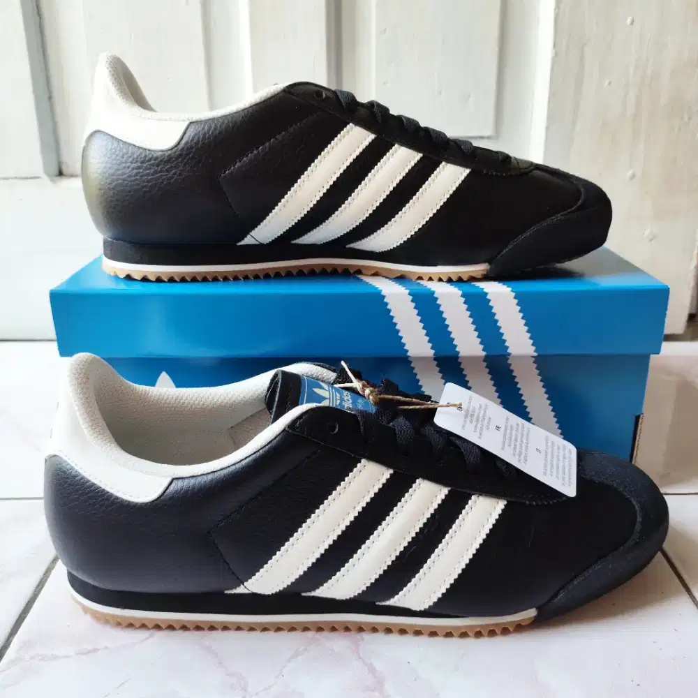 Sepatu Baru Adidas Original Size 42