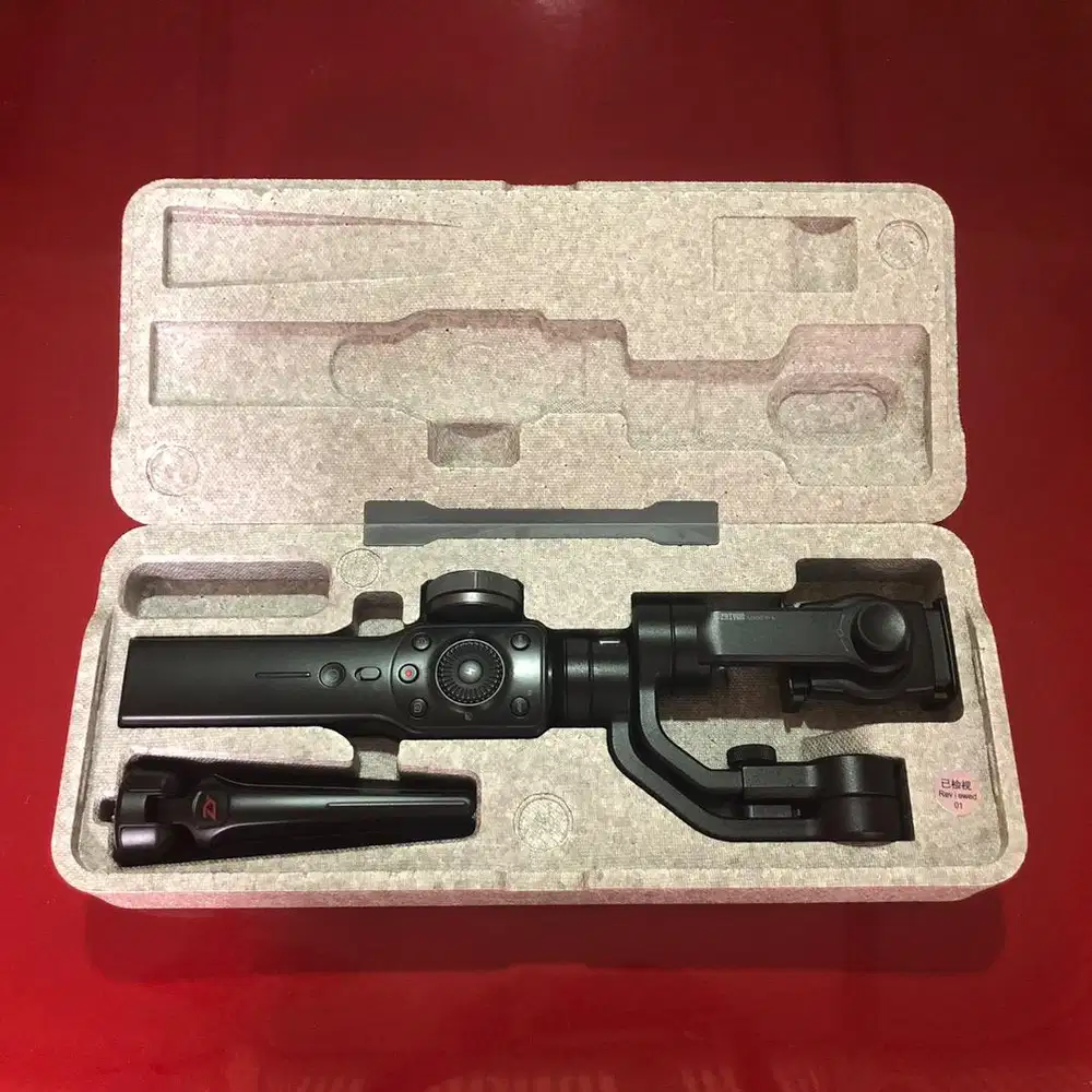 Gimbal / Stabilizer Smartphone Zhiyun Smooth 4 3-Axis