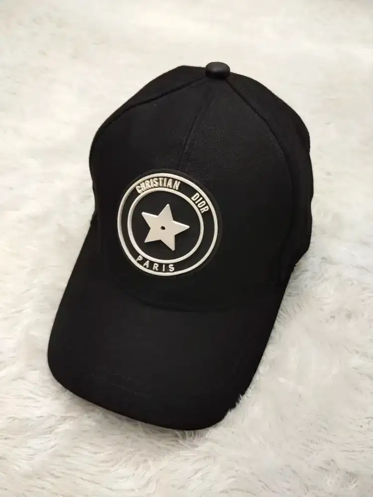Luxury CHRISTIAN DIOR caps sangat high class dan elegance