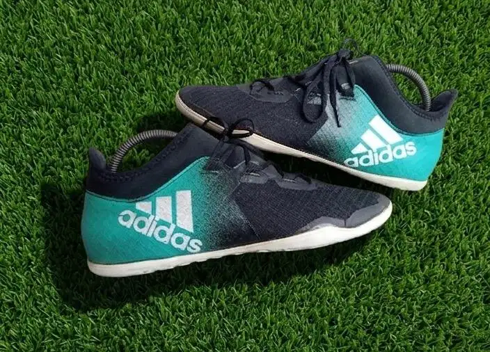 Sepatu Futsal Adidas x