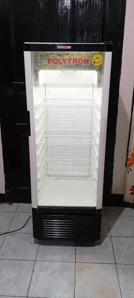 Showcase polytron