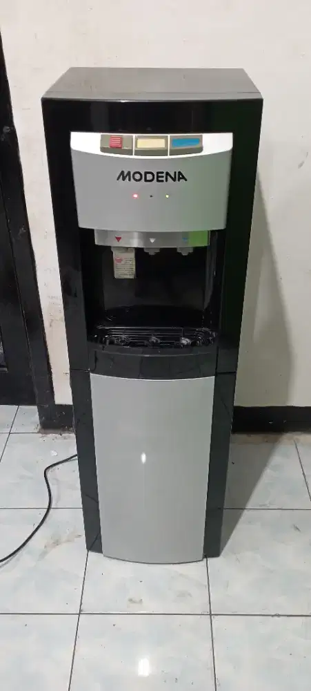 Dispenser modena