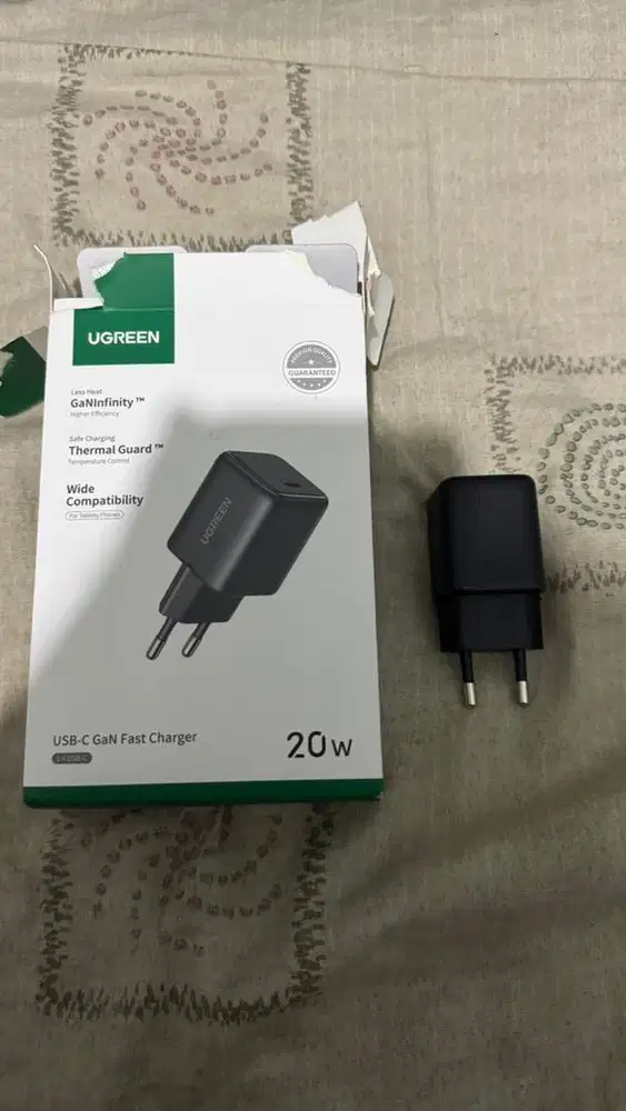 (Preloved) - Charger Ugreen 20 Watt