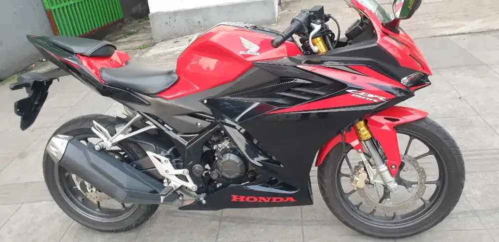 CBR 150 th 2023 istimewa pjk Aktif