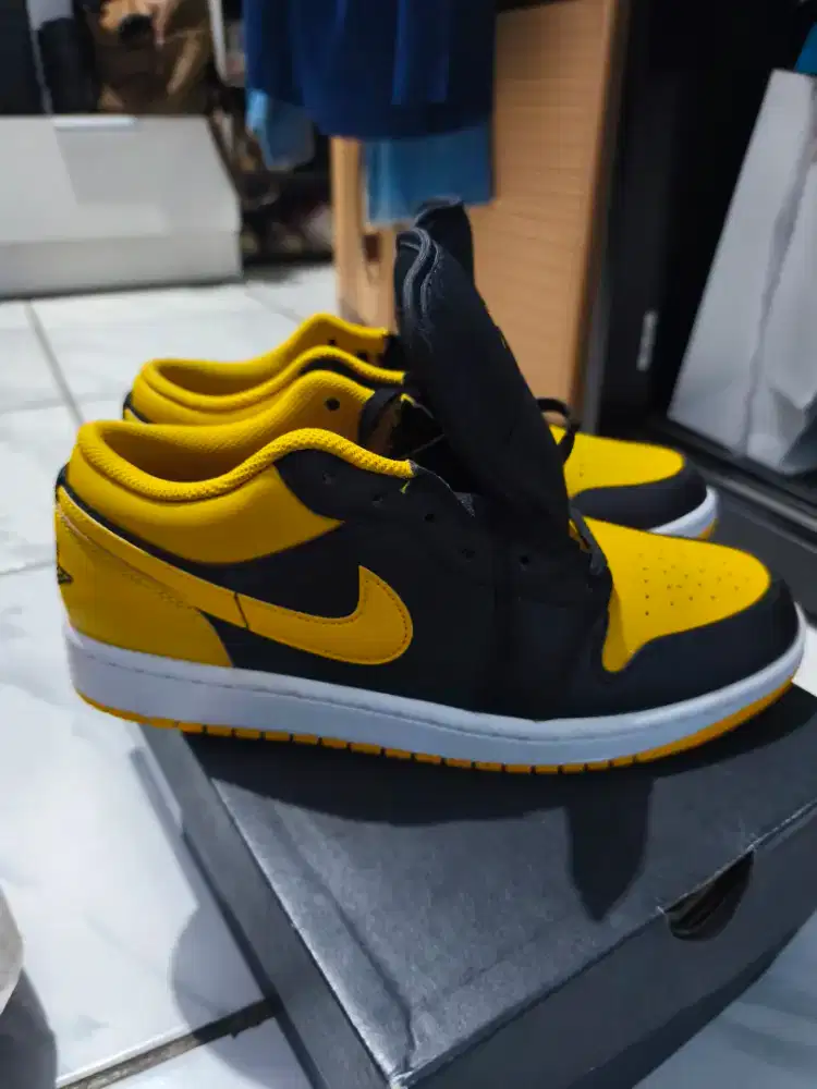 Air Jordan 1 Low Yellow Ochre