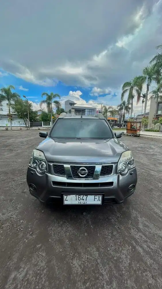 Nissan X-trail 2.5 XT tahun 2011