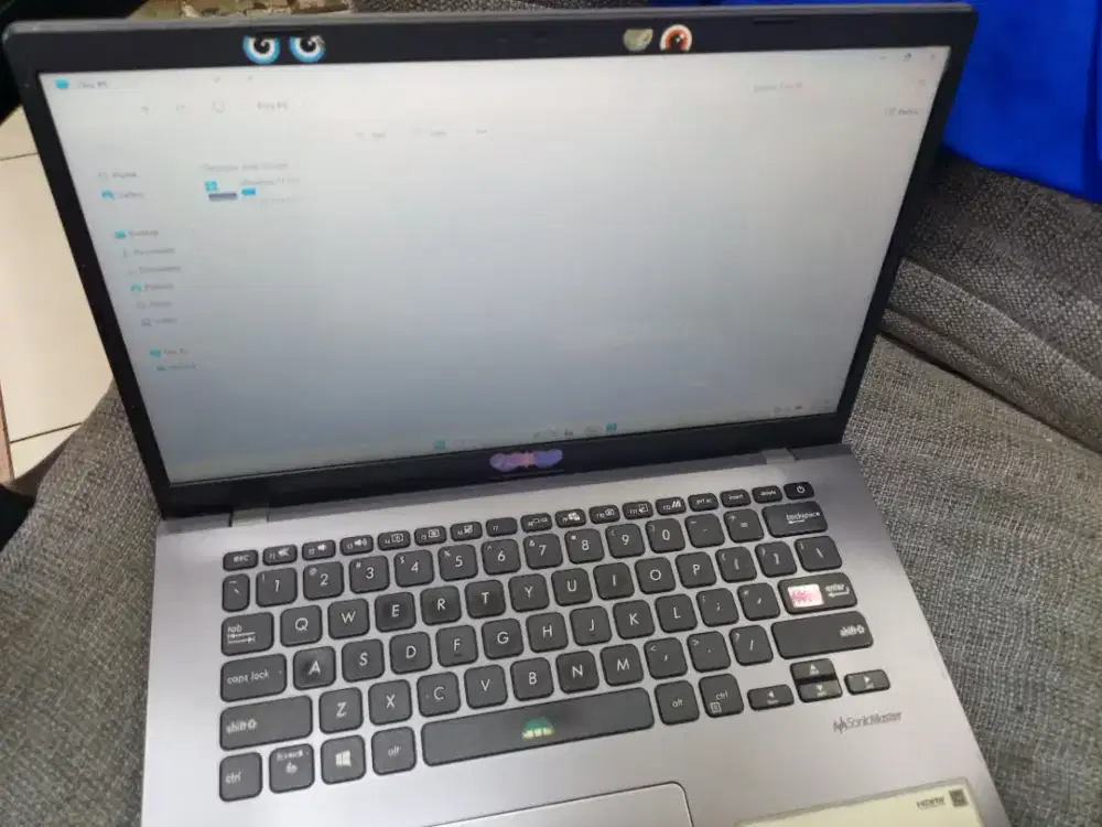 Laptop azuz A409M ram 4/256
