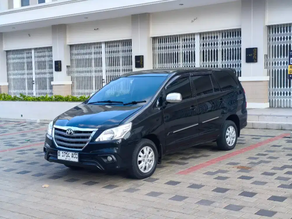 Dp 15jt - Innova G 2.5 Matic Diesel 2014 warna hitam