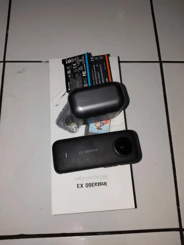 Insta360 X3 mulus pisan. baterai 2 plus docking charger