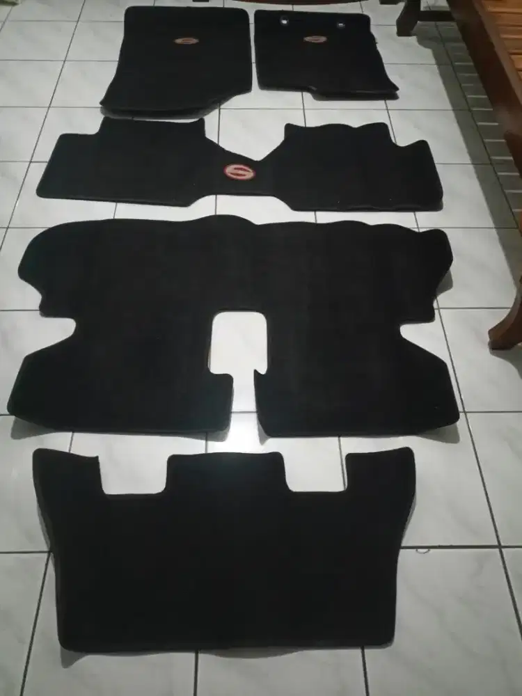 Karpet mobil sigra th 2019