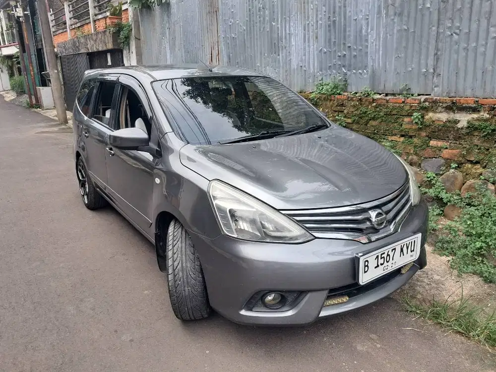 NEW GRANDLIVINA XV 2013 ISTIMEWA