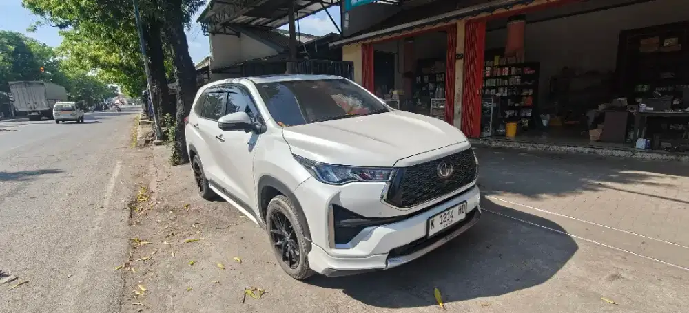Inova Zenix Q hybrid 2024 low km *17rb*