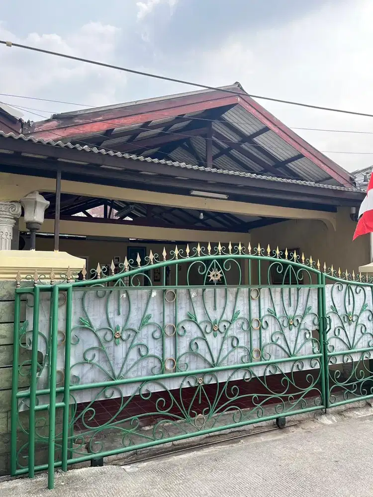 Rumah SHM Pondok Gede Luas Lantai 245 Strategis