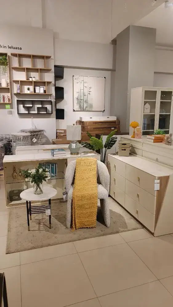 YG MAU CREDIT FURNITUR DP 0%