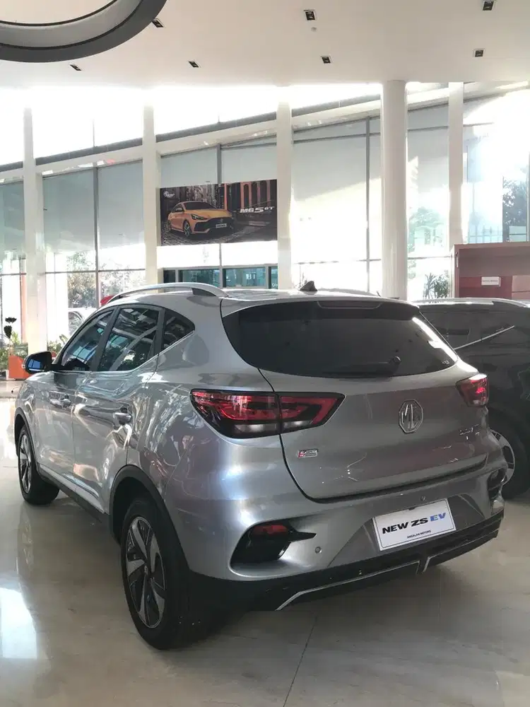 MG ZS EV 2024 Listrik