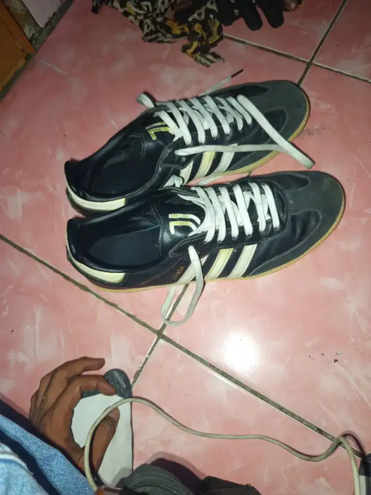 Sepatu adidas samba juventus
