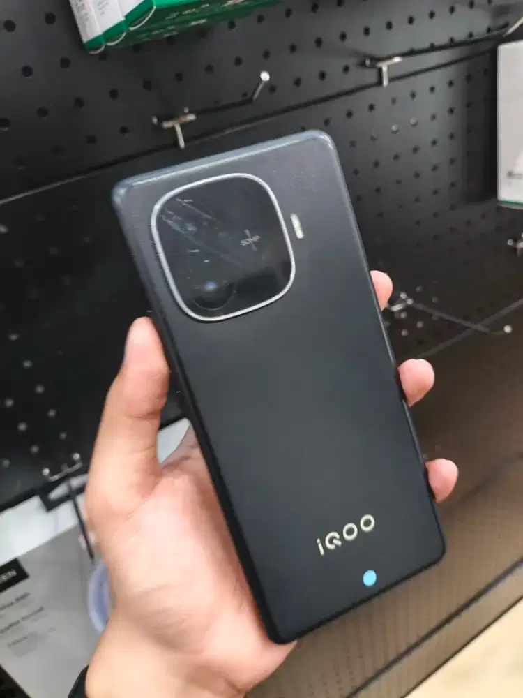 Iqoo Z9 5G ram 8/256 GB