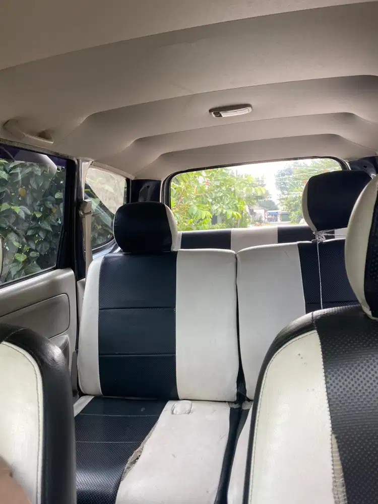 Daihatsu Xenia 2010 Bensin