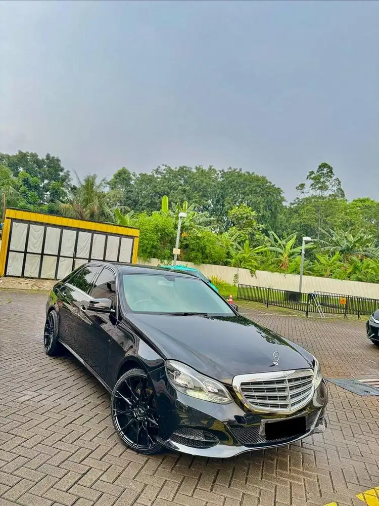 Mercy E200 W212 Matic Good Condition
