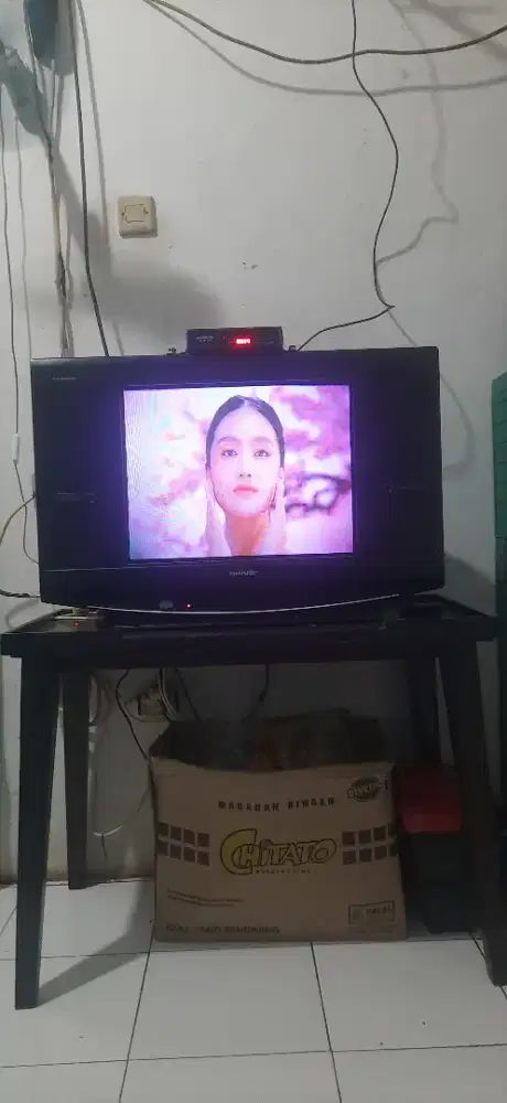 Tv tabung slim  sharp 21 ins