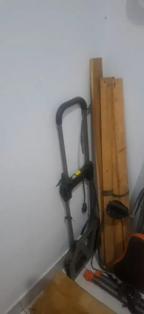 Timbangan dan Trolly