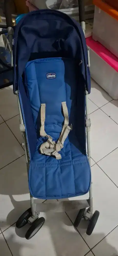 Stoler biru merk chicco