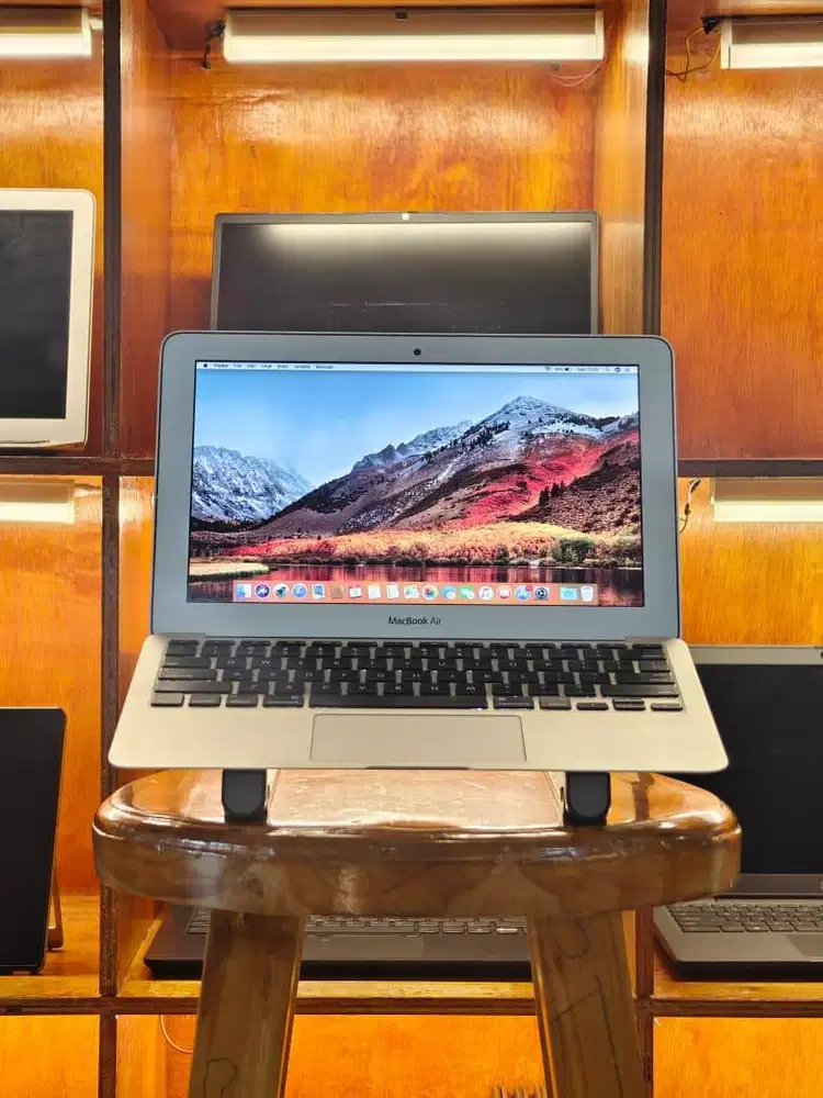 MacBook Air 2013 Tipis Ringan Battery Awet Elegan