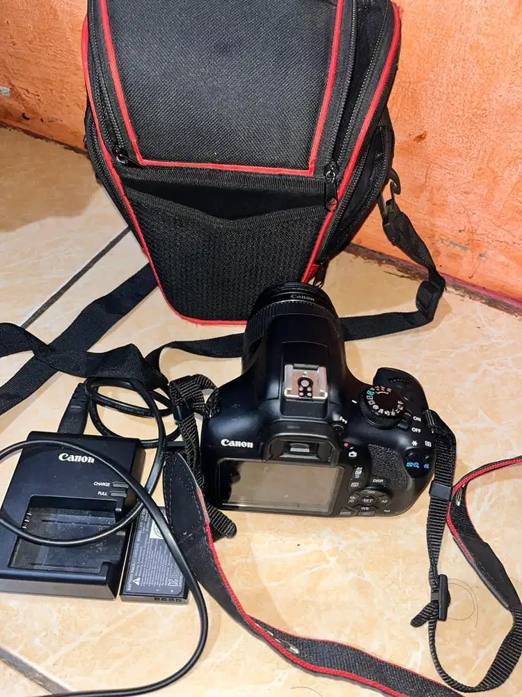 Canon eos 1300D