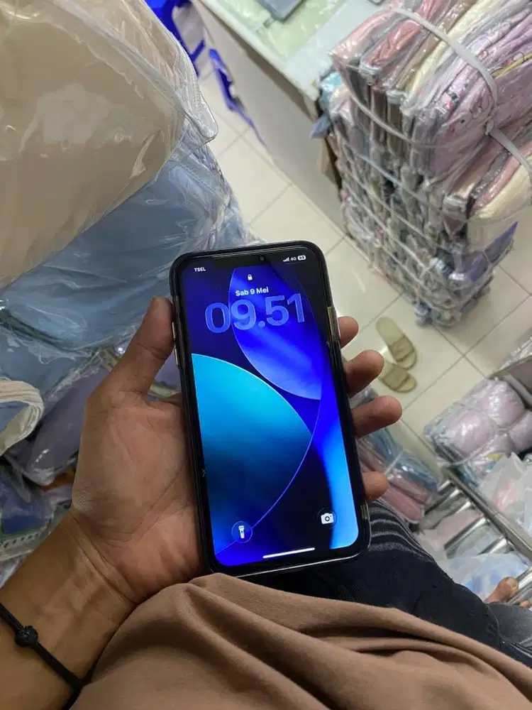 iPhone 11 Pro Max (64GB)