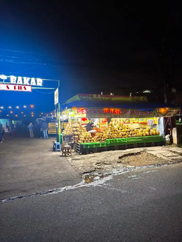 Di Sewakan tempat Strategis depan JL. Raya Kebayoran Lama