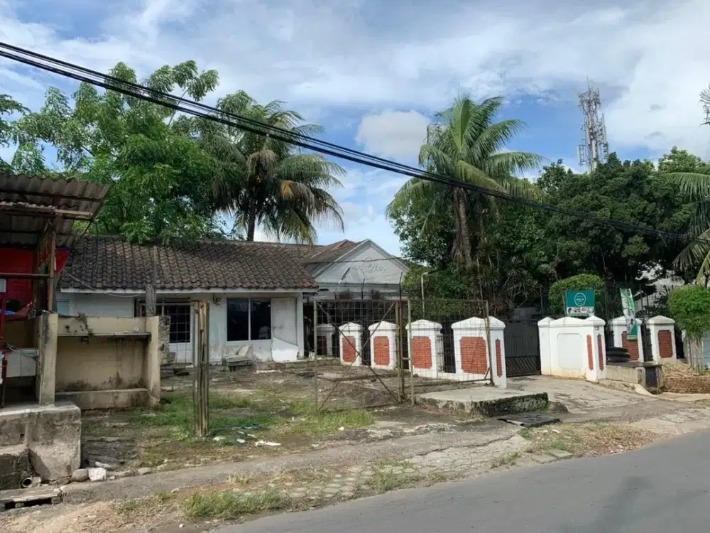 DIJUAL CEPAT TANAH DiPinggir Jalan Raya sangat strategis.