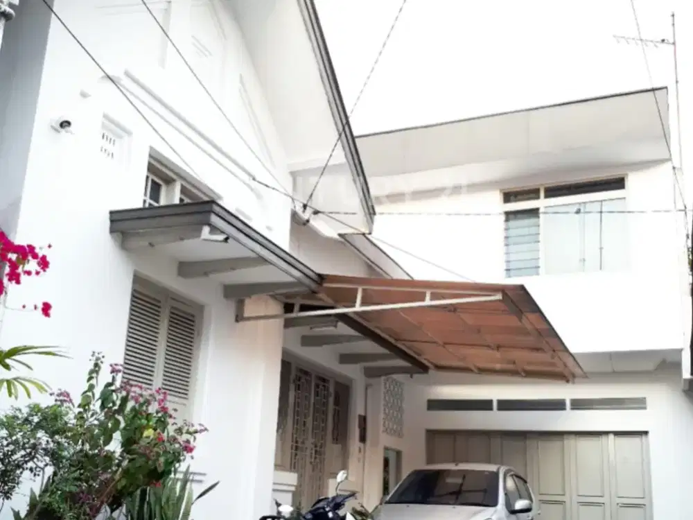 Rumah 2 Lantai Siap Huni Unfurnished Sayap Sudirman Bandung