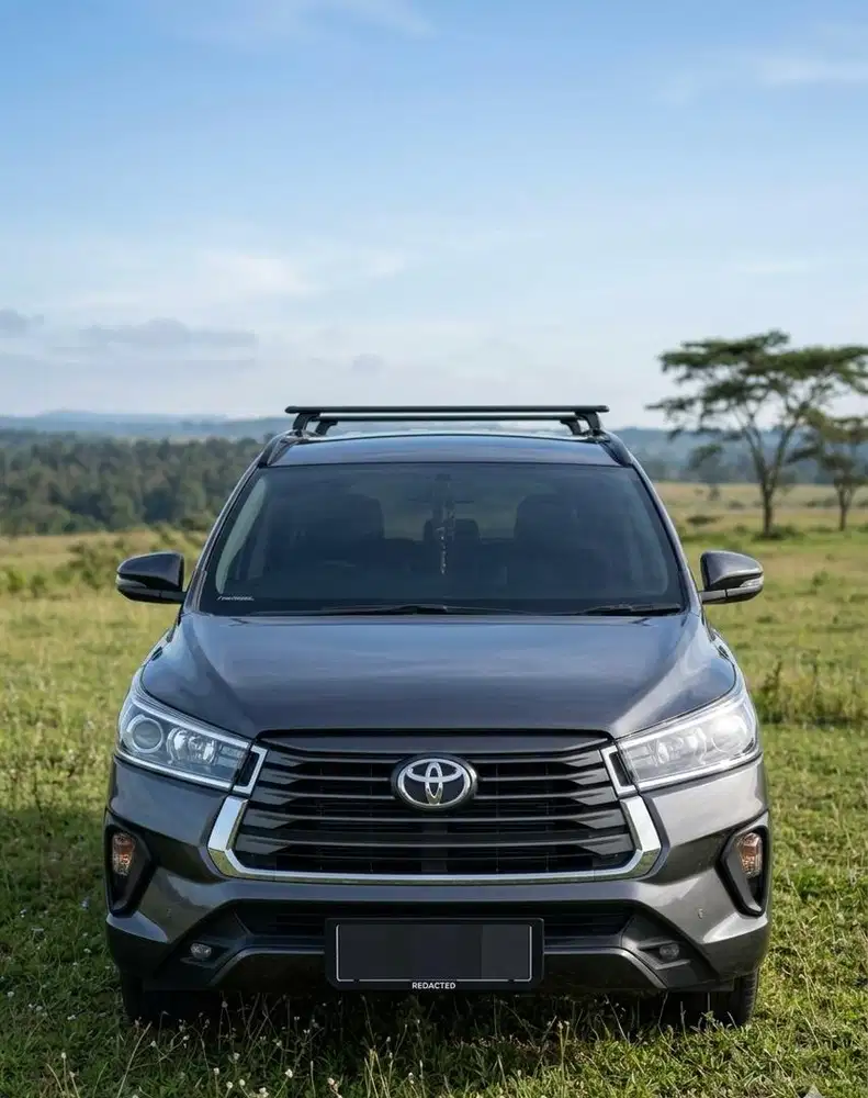 Kijang Innova Reborn 2.4 V Diesel Matic 2022
