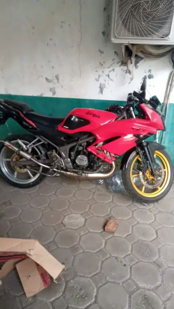 Kawasaki ninja 150 cc super kips / ninja rr 150 cc