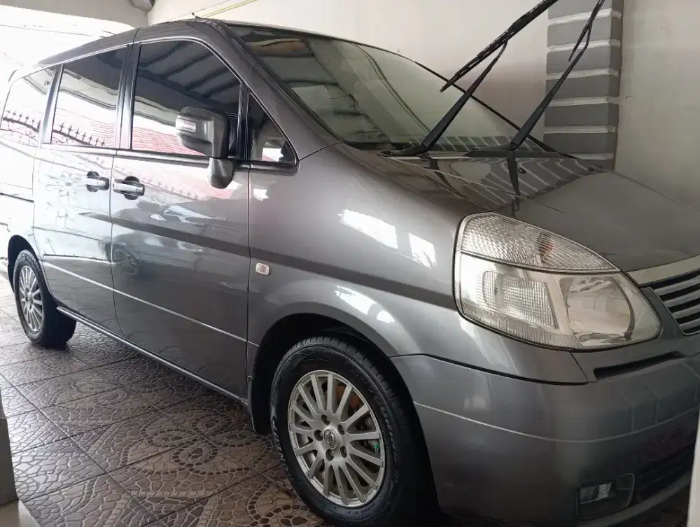 Nissan Serena 2012 Bensin