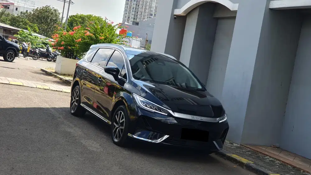 BYD M6 M 6 Superior 7 Seater EV AT 2024/2025