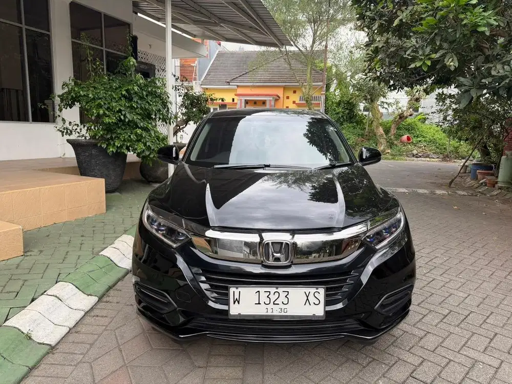 Hrv 1.8 prestige sunroof 2020