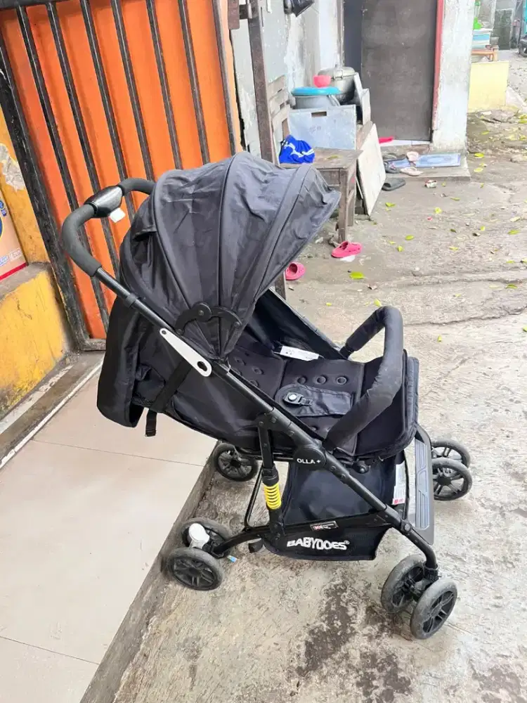 Stroller Babydoes