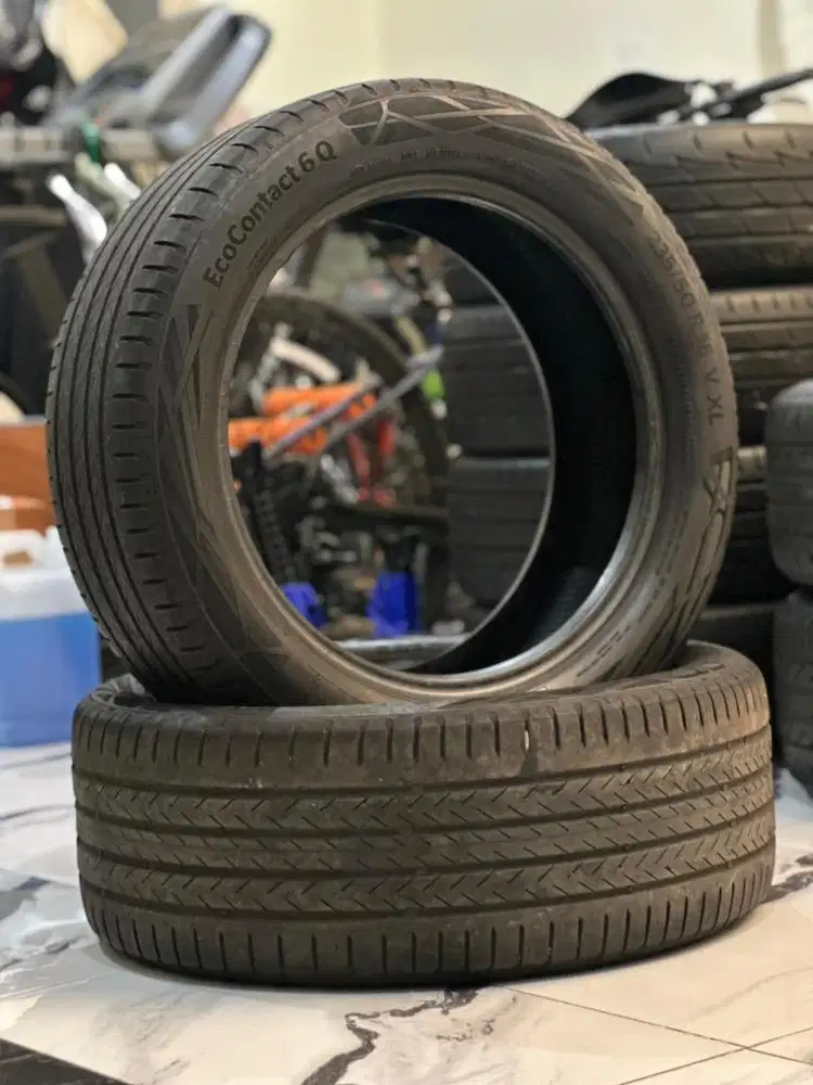 Ban continental 235/50 R18