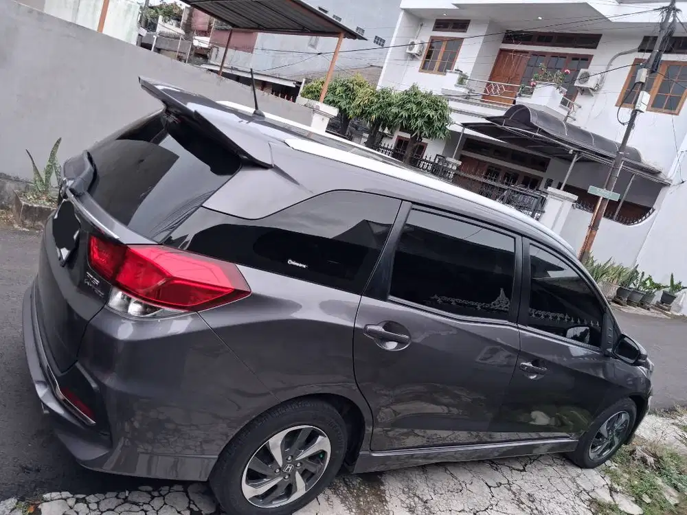 Dijual Mobilio Masih Mulus luar dalam