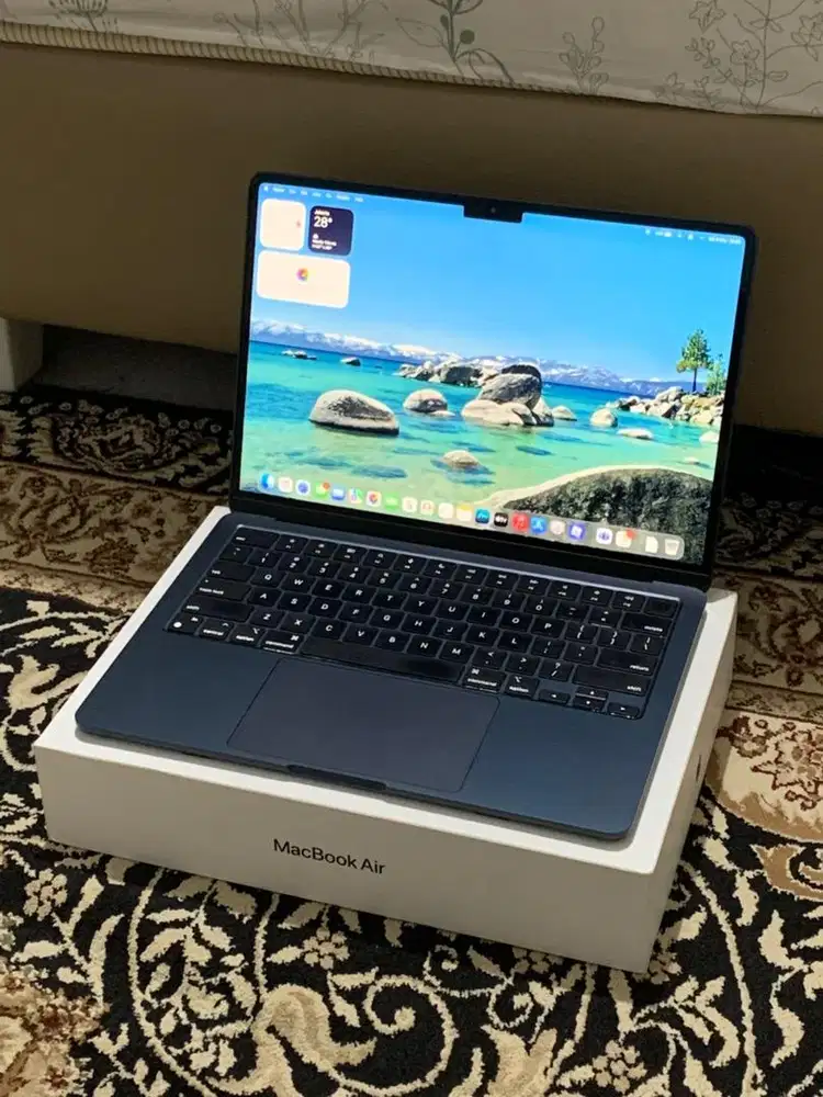 MacBook Air 2024 M3 13 inch 8/256