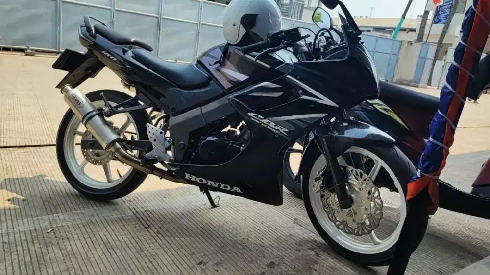 Honda CBR Old cbu minus pajak...