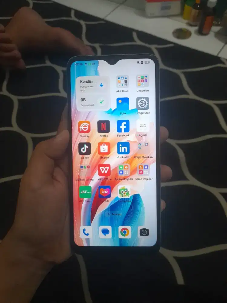 Oppo A18 4+4/128 Lcd Gantian Normal Batangan