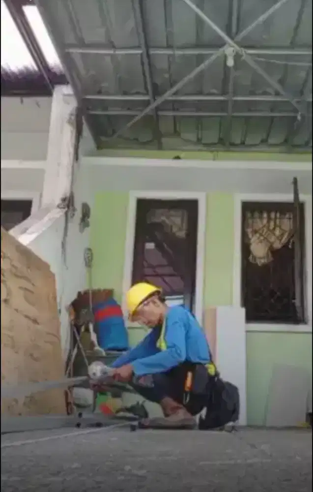 Jasa tukang bangunan harian maupun borongan