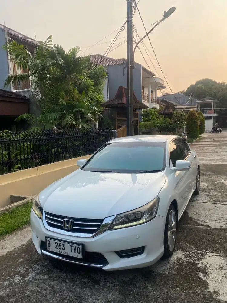 Honda Accord 2014 Bensin