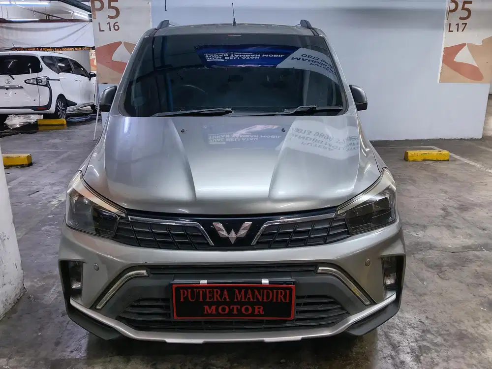 Wuling Confero S 1.5 L Lux plus MT 2021